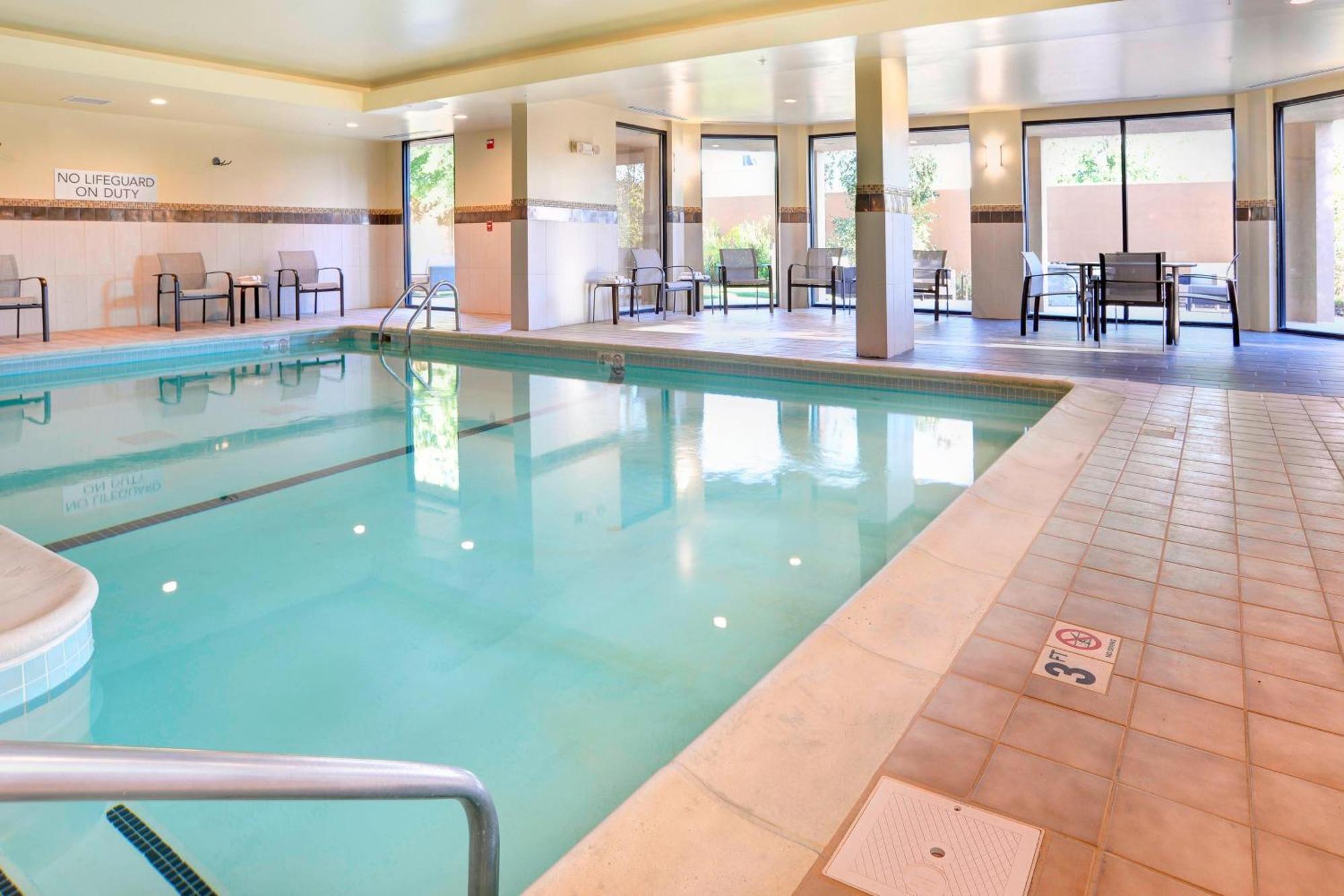 Courtyard By Marriott Kokomo Kültér fotó